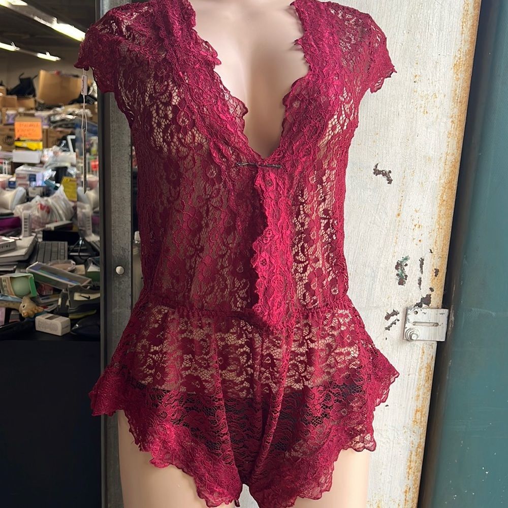 NWT-Women's Plus Tie Back Contrast Lace Plungi Neck Sleep Romper- XXL -Burgundy
